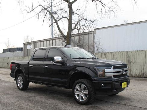 Used 2020 Ford F150 Platinum w/ Equipment Group 701A Luxury image 4