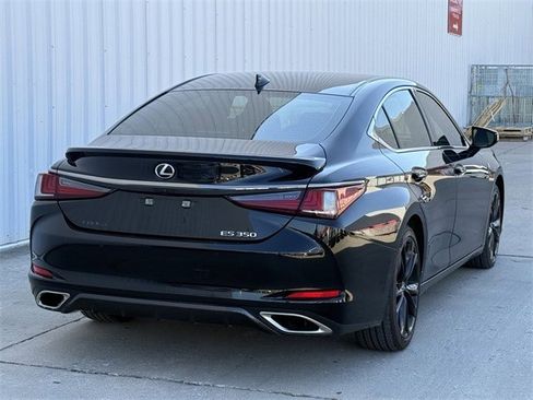 Used 2022 Lexus ES 350 F Sport image 4