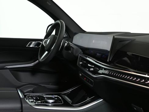 Certified 2025 BMW X5 xDrive50e w/ M Sport Package image 35