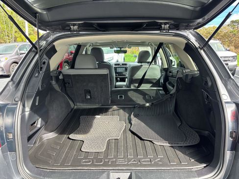 Used 2018 Subaru Outback 2.5i Limited image 18