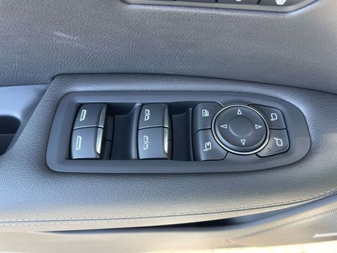 Used 2024 Cadillac XT6 Premium Luxury image 30