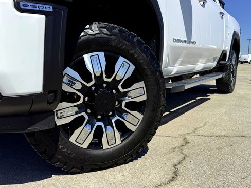 Used 2024 GMC Sierra 2500 Denali w/ Denali Reserve Package image 2