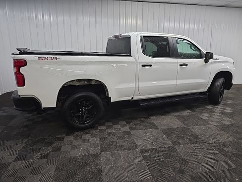 Used 2022 Chevrolet Silverado 1500 Custom Trail Boss AWD/4WD image 3