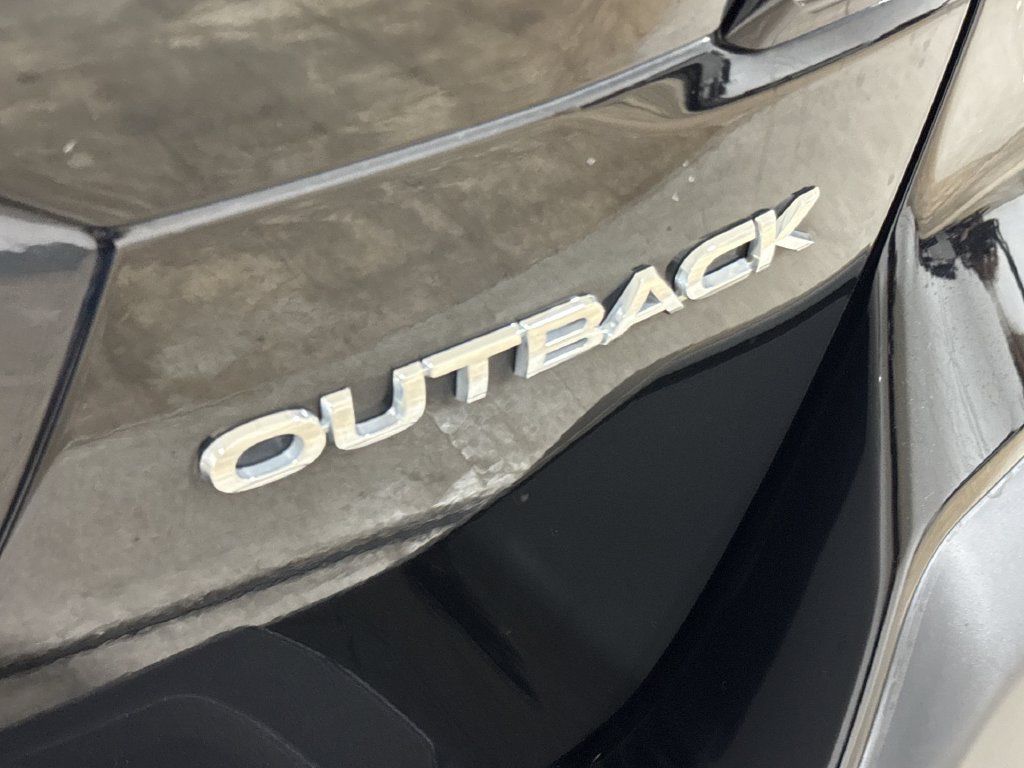 Used 2023 Subaru Outback Premium AWD/4WD image 27