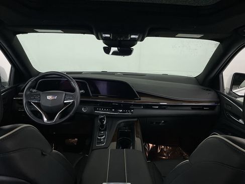 Used 2023 Cadillac Escalade Premium Luxury image 27