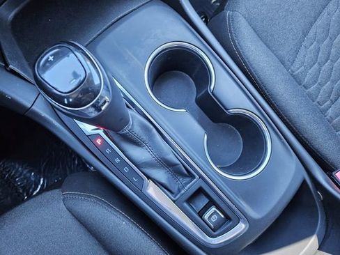 Used 2018 Chevrolet Equinox LT image 20