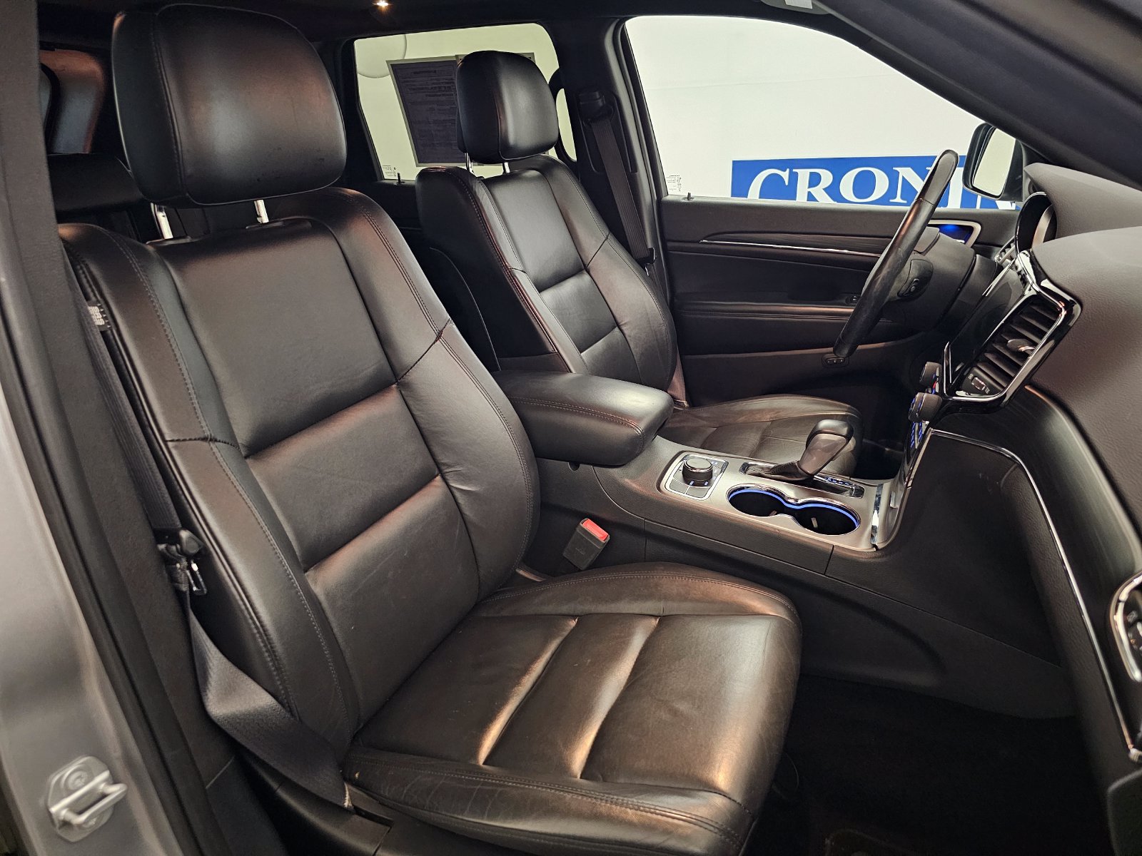 Used 2020 Jeep Grand Cherokee Limited AWD/4WD image 33