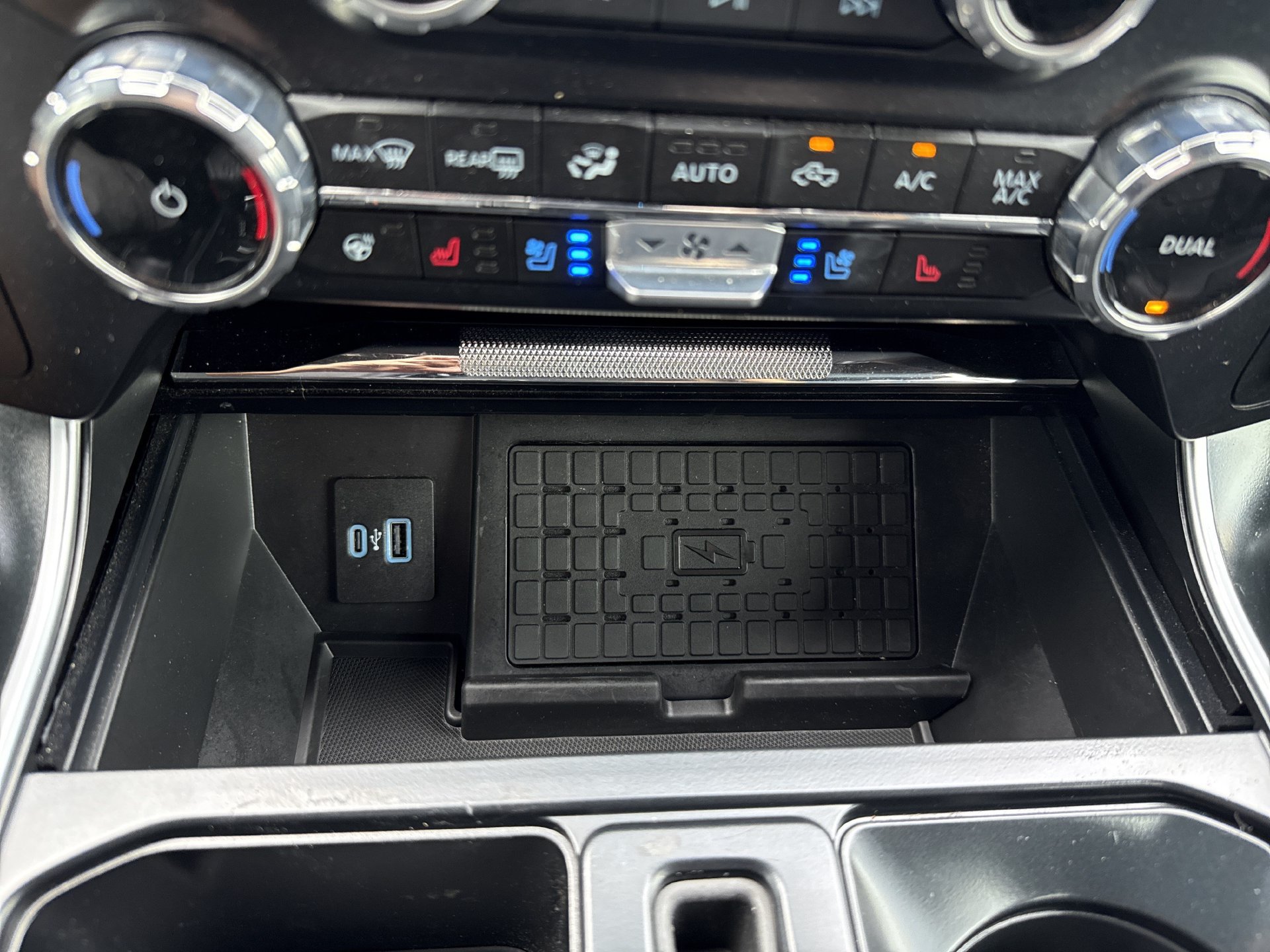 Certified 2023 Ford F150 Raptor AWD/4WD image 8