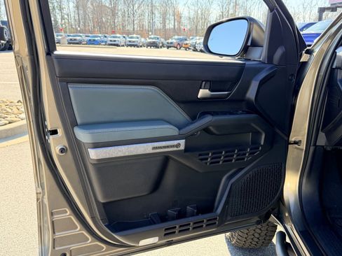 Used 2025 Toyota Tacoma 4x4 Double Cab Hybrid image 34