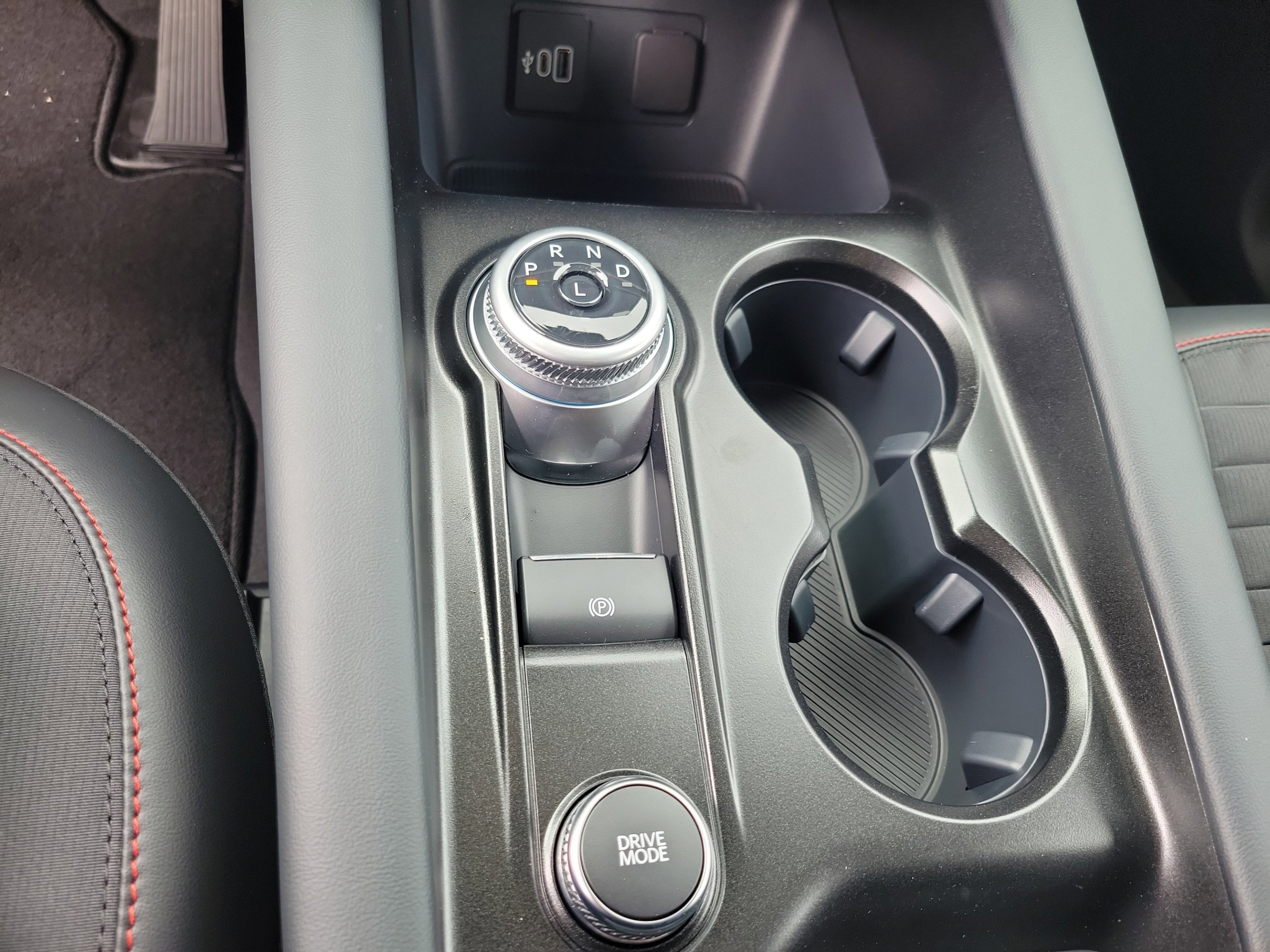 New 2026 Ford Explorer ST-Line w/ ST-Line Street Pack AWD/4WD image 20