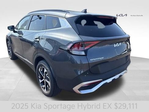 Certified 2025 Kia Sportage EX w/ EX Premium Package AWD/4WD image 6