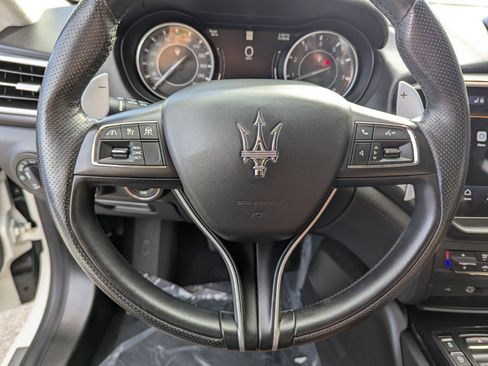 Used 2022 Maserati Ghibli Modena image 29