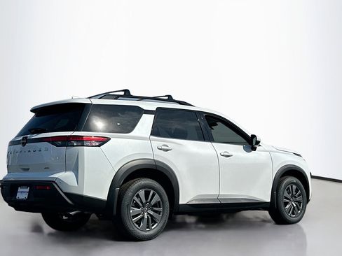 New 2025 Nissan Pathfinder SV image 2