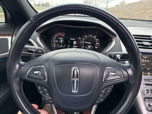 Used 2017 Lincoln MKZ Reserve image 2