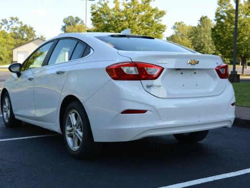 Used 2016 Chevrolet Cruze LT w/ Convenience Package FWD image 8