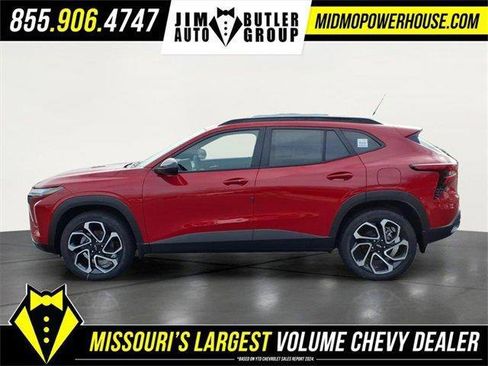 New 2026 Chevrolet Trax RS w/ Sunroof Package image 2