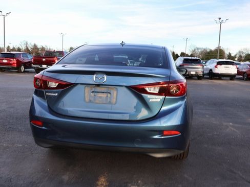 Used 2017 MAZDA MAZDA3 Grand Touring image 16