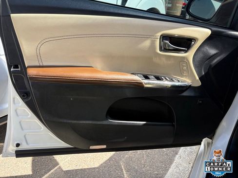 Used 2015 Toyota Avalon Limited FWD image 15