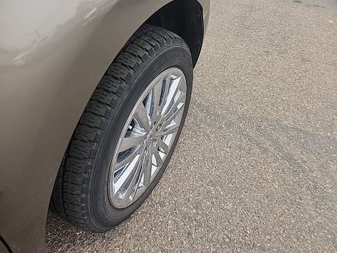 Used 2012 Lincoln MKX AWD image 15