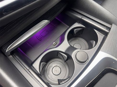 Used 2022 BMW 530i w/ Premium Package image 67