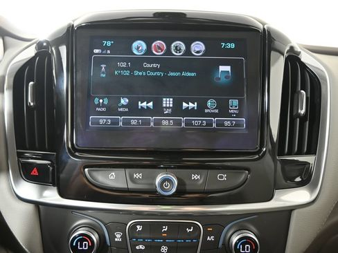 Used 2019 Chevrolet Traverse LT AWD/4WD image 27