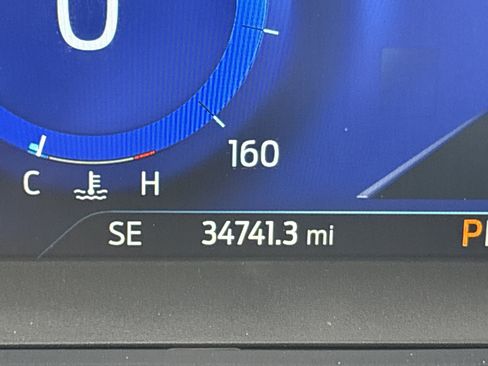 Used 2020 Ford Explorer Platinum w/ Premium Technology Package image 22