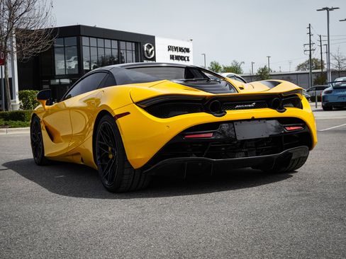 Used 2021 McLaren 720S Luxury image 11