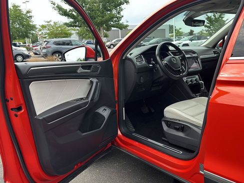 Used 2019 Volkswagen Tiguan S AWD/4WD image 2