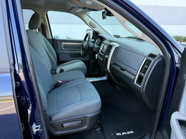 Used 2015 RAM 1500 Classic SLT AWD/4WD image 18