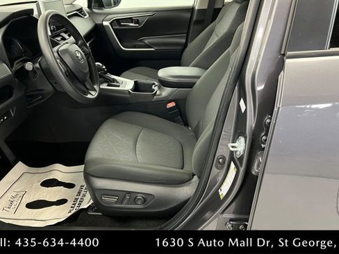 Used 2024 Toyota RAV4 XLE image 17