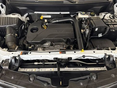 Used 2024 Chevrolet Equinox RS FWD image 29