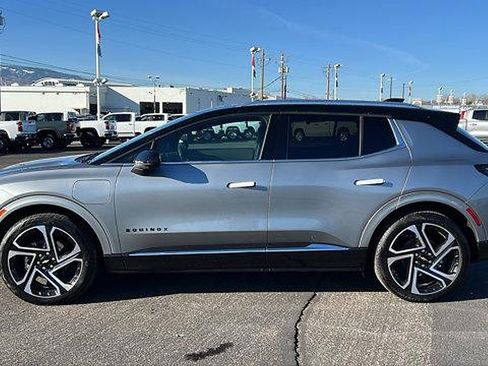 New 2026 Chevrolet Equinox EV LT image 8