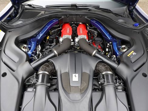 Certified 2022 Ferrari Roma image 12