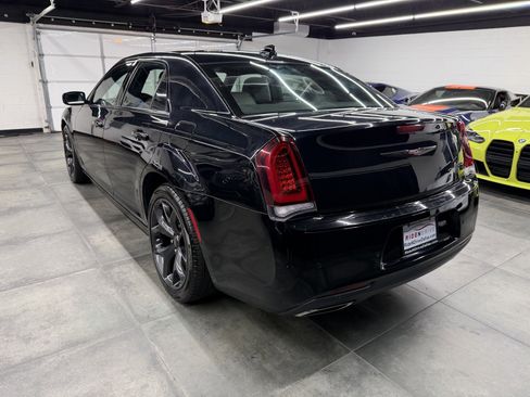 Used 2023 Chrysler 300 S image 4