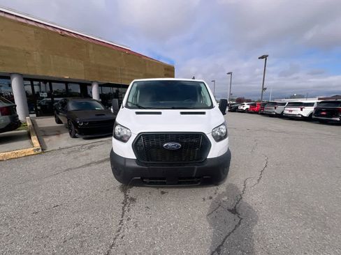 Used 2024 Ford Transit 250 Low Roof AWD image 29