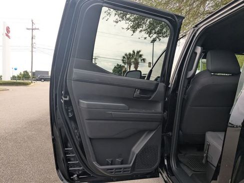 Certified 2025 Toyota Tacoma SR5 AWD/4WD image 24