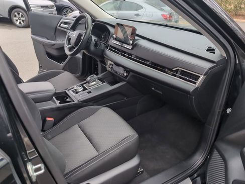 Used 2024 Mitsubishi Outlander ES image 14
