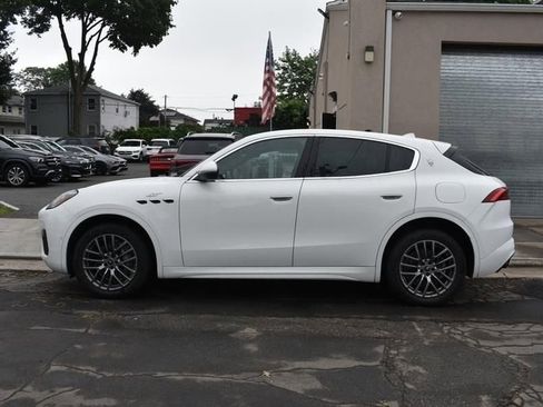 Used 2024 Maserati Grecale GT AWD/4WD image 5