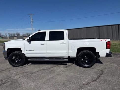 Used 2018 Chevrolet Silverado 1500 LT w/ All Star Edition image 13