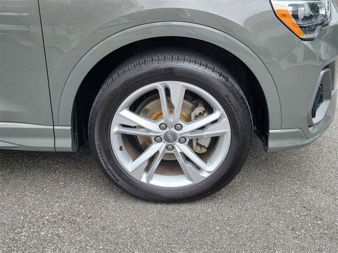 Used 2020 Audi Q3 2.0T Premium w/ Convenience Package image 18