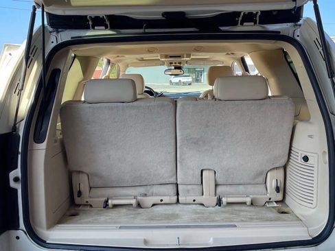 Used 2007 Cadillac Escalade AWD w/ Information Package image 25