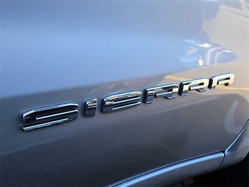 Certified 2021 GMC Sierra 1500 SLT w/ SLT Convenience Package image 6