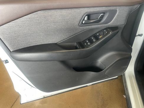 Certified 2023 Nissan Rogue S AWD/4WD image 9