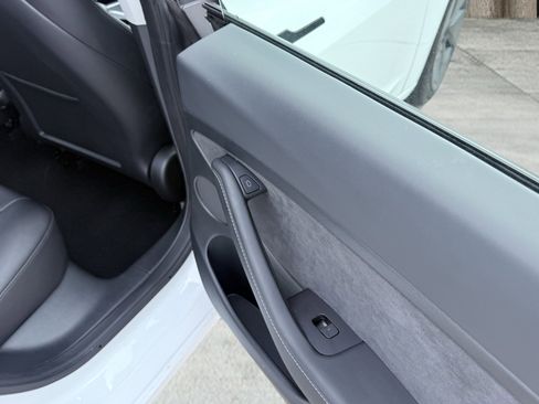 Used 2023 Tesla Model 3 Standard Range RWD image 35