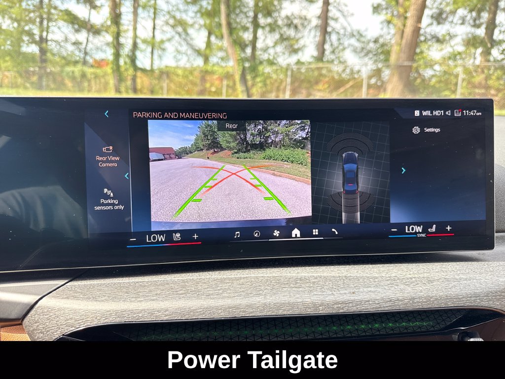 Used 2025 BMW 330i xDrive Sedan AWD/4WD image 19