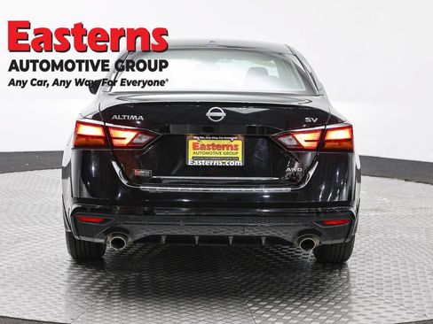 Used 2023 Nissan Altima 2.5 SV w/ SV Premium Package AWD/4WD image 6