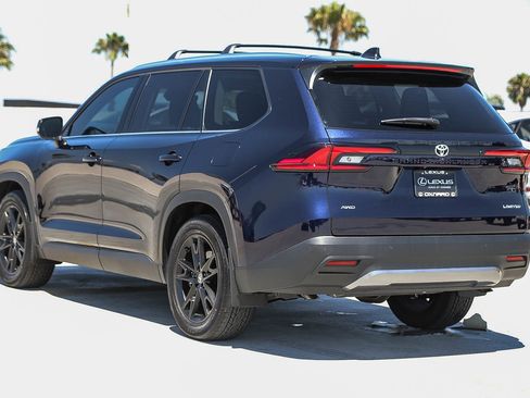 Certified 2026 Toyota Grand Highlander AWD image 5