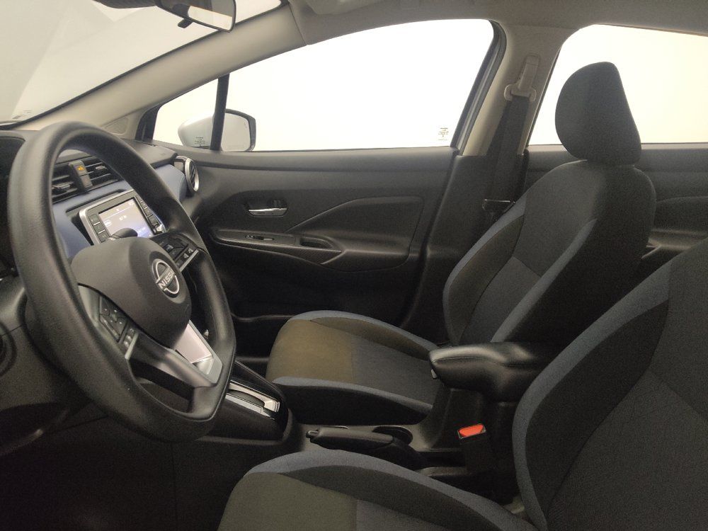 Used 2024 Nissan Versa SV FWD image 17