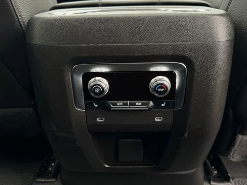 Used 2024 GMC Yukon Denali image 75