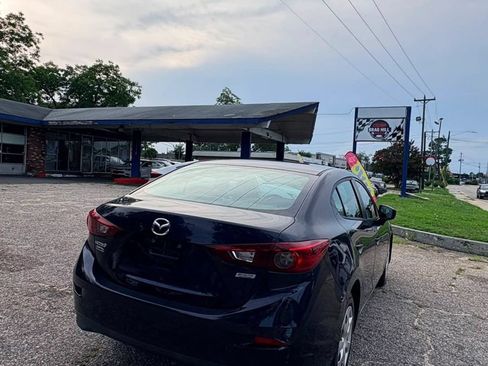 Used 2017 MAZDA MAZDA3 Sport FWD image 7